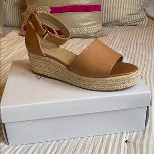 NWT Village Rouge Ariana Espadrilles